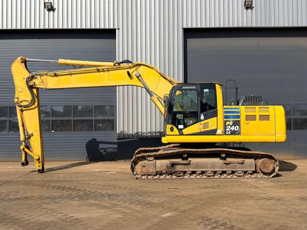 Komatsu PC240 Foto 1