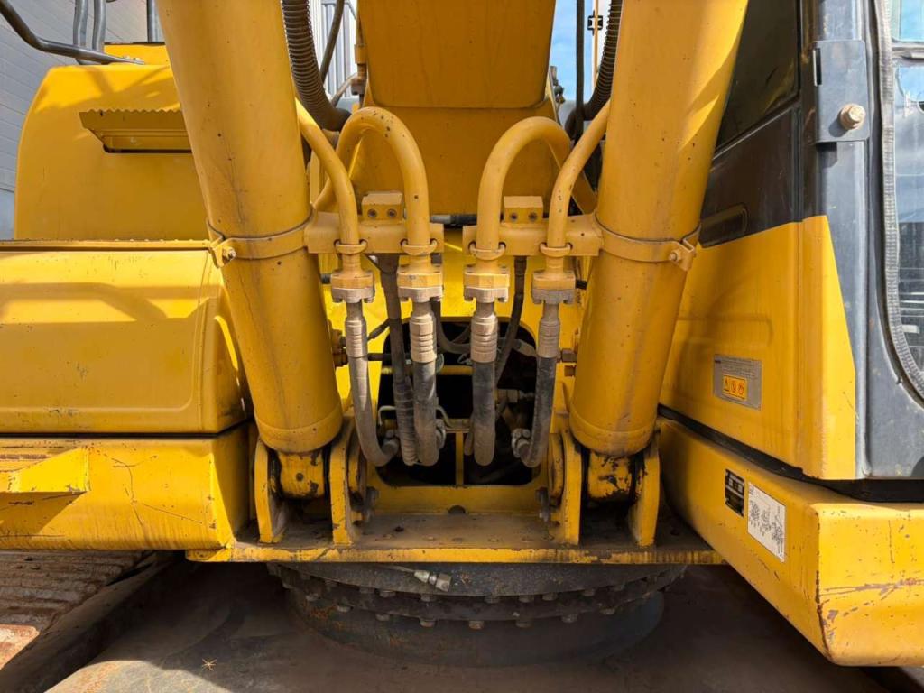 Komatsu PC240 Foto 24