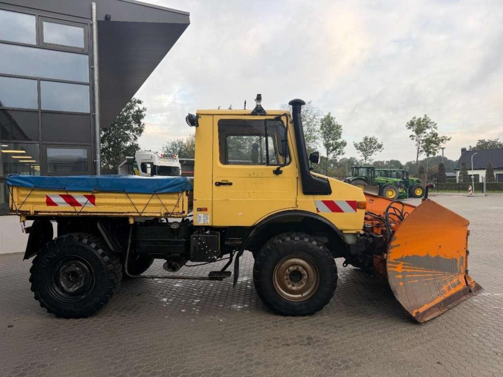 Unimog Unimog U 1000 3-way tipper - Snow Plow Foto 4