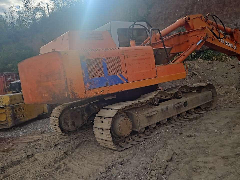 Fiat Hitachi fh 200 Foto 1