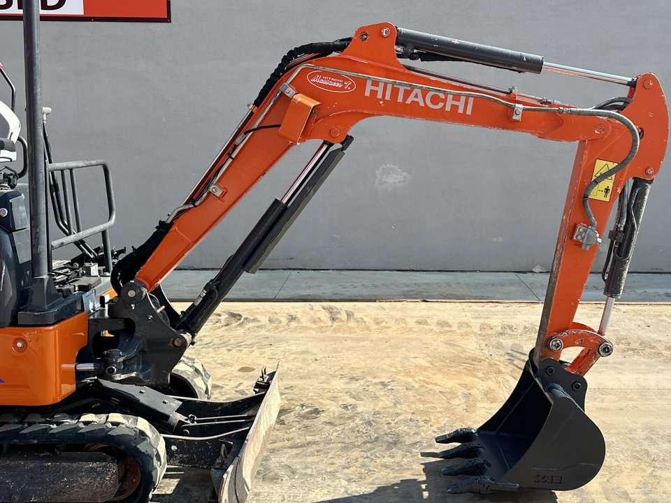 Hitachi ZX17U-5A-YR Foto 6