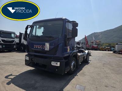 Iveco EUROCARGO CUBE 120-220 in vendita da Procida Macchine S.r.l.