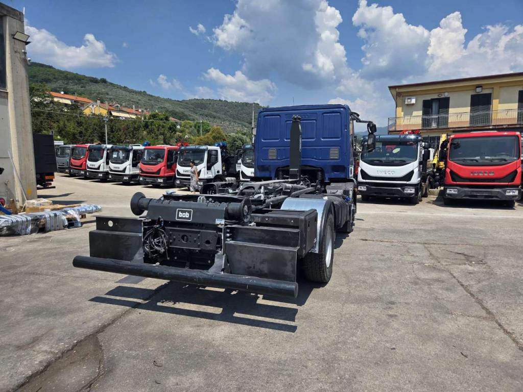 Iveco EUROCARGO CUBE 120-220 Foto 11