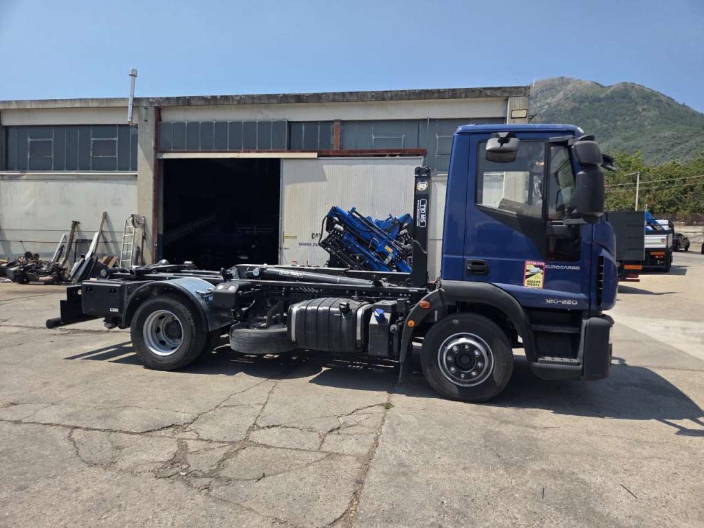 Iveco EUROCARGO CUBE 120-220 Foto 18
