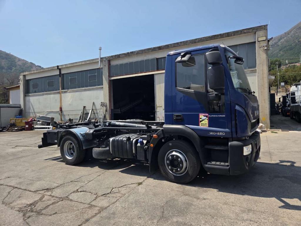 Iveco EUROCARGO CUBE 120-220 Foto 21