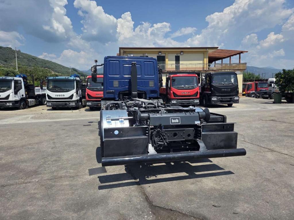Iveco EUROCARGO CUBE 120-220 Foto 22