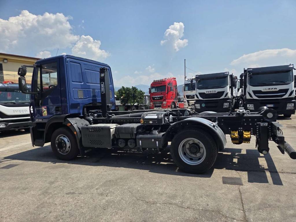 Iveco EUROCARGO CUBE 120-220 Foto 29