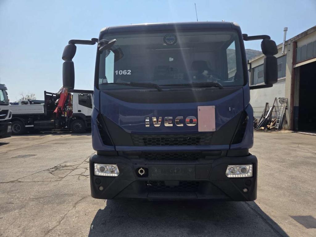 Iveco EUROCARGO CUBE 120-220 Foto 3