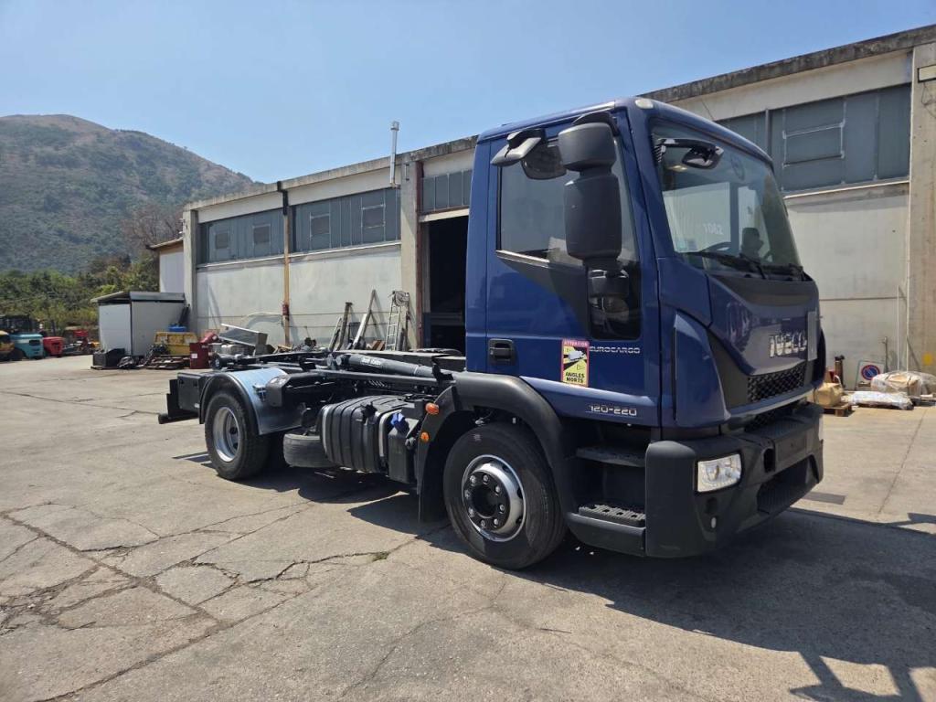 Iveco EUROCARGO CUBE 120-220 Foto 5
