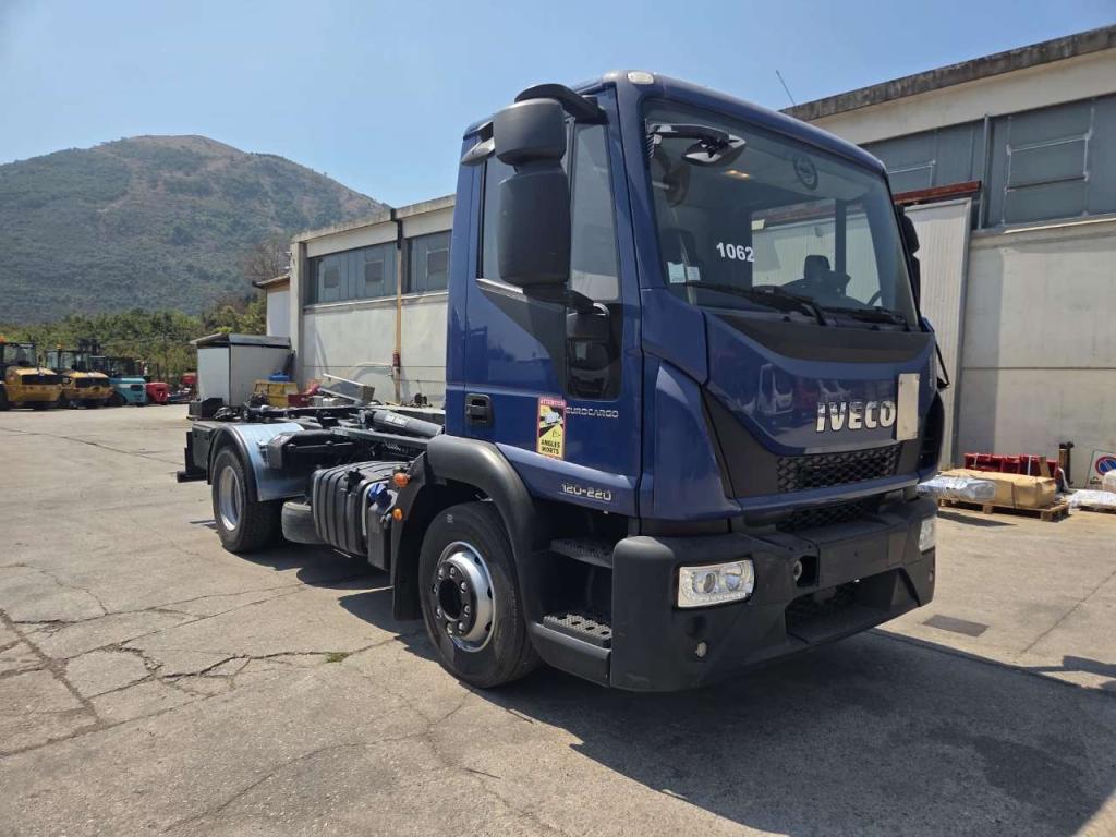 Iveco EUROCARGO CUBE 120-220 Foto 6