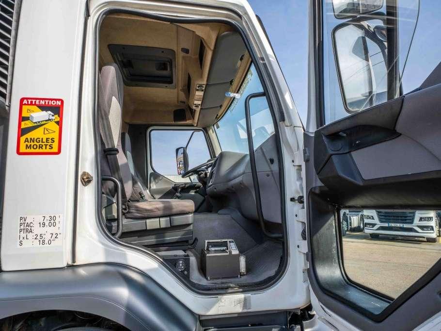 Renault PREMIUM 270 + 12000L + 3 COMP Foto 23
