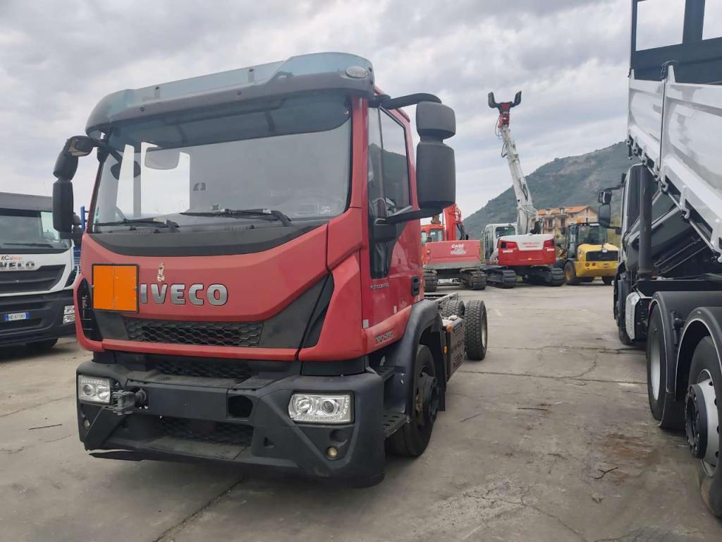 Iveco EUROCARGO 120-250 Foto 16