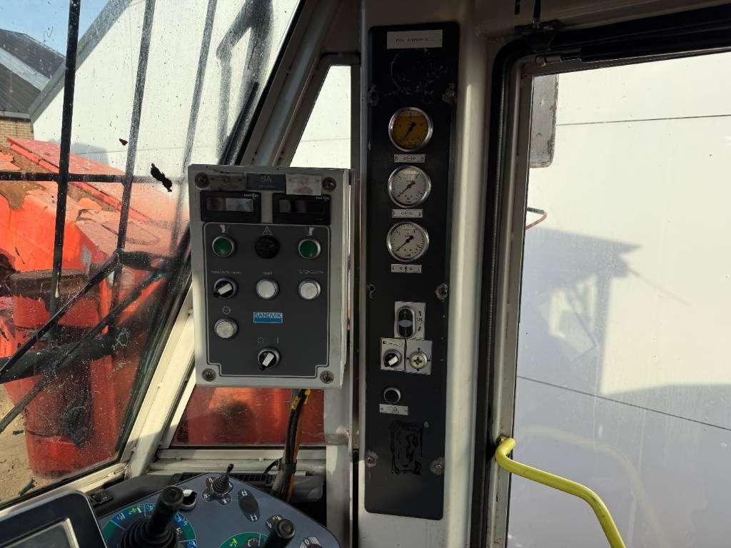Sandvik DS511-C Roof Bolter 4x4 - Surface Drill Rig Foto 10