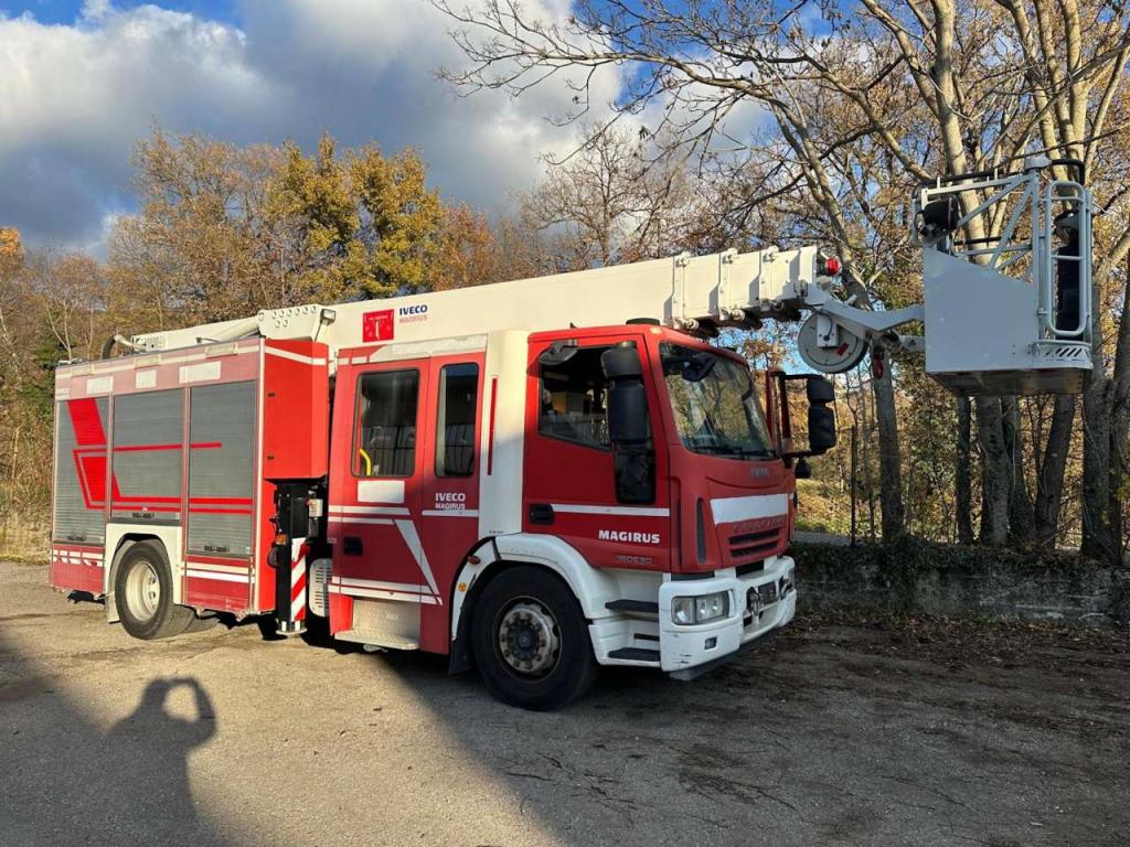 Iveco 180E30 Foto 2
