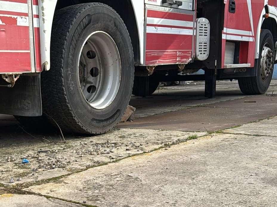 Iveco 180E30 Foto 5