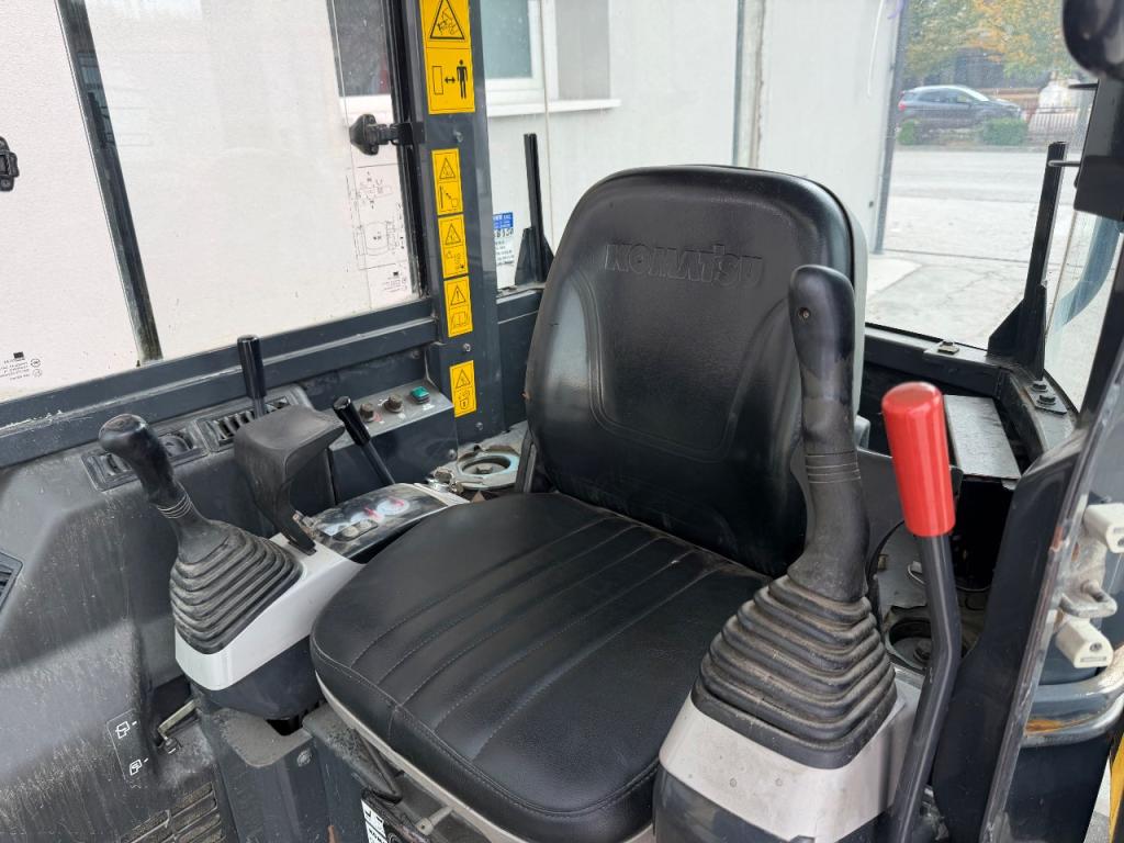 Komatsu PC55MR-2 Foto 7