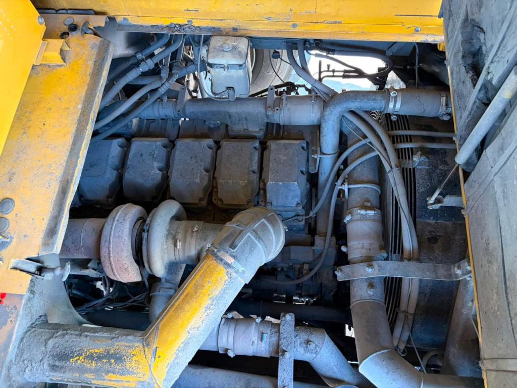 Komatsu HD605-7 Foto 26