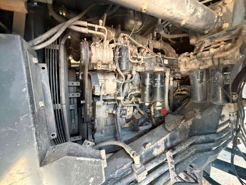 Komatsu HD605-7 Foto 27