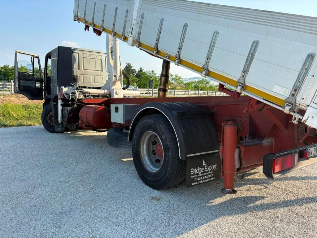 Iveco EUROTECH 190.30 con gru BONFIGLIOLI Foto 19