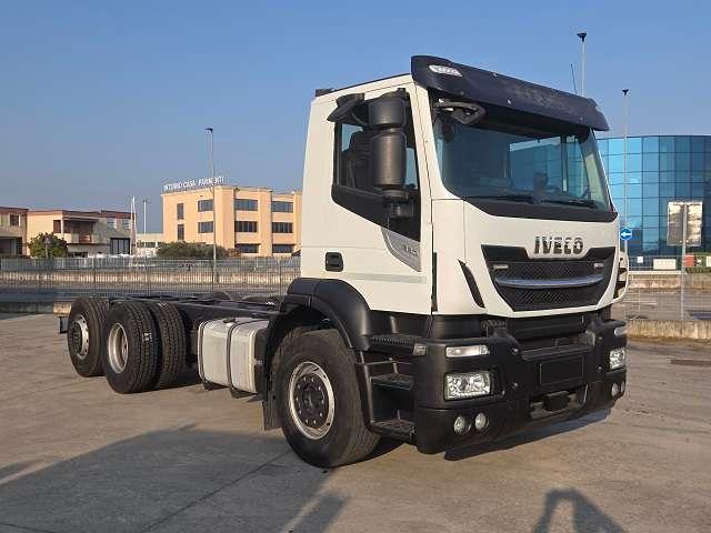 Iveco Stralis AD 260S33 Foto 3