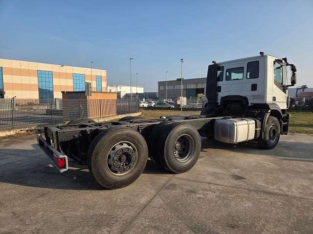 Iveco Stralis AD 260S33 Foto 5