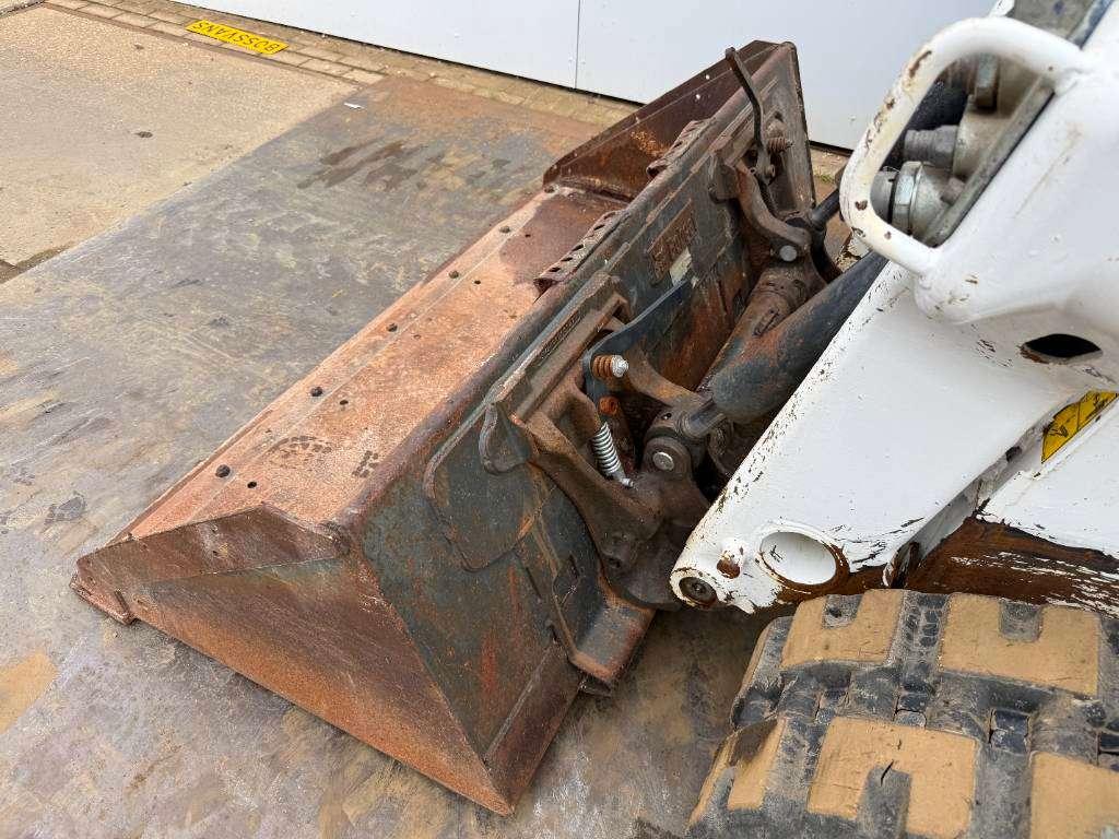 Bobcat T64 - Two-Speed Compact Track Loader Foto 15