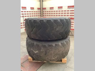 Pneumatico con Cerchio per Hitachi XHA2 in vendita da Massucco T. Srl Area Ricambi