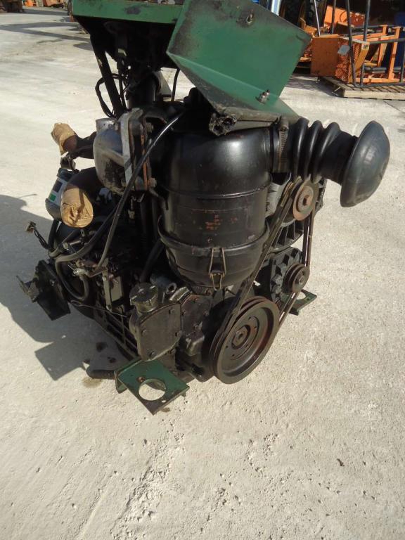 Motore a scoppio per VM - TIPO 1052 - CV 17 Foto 1