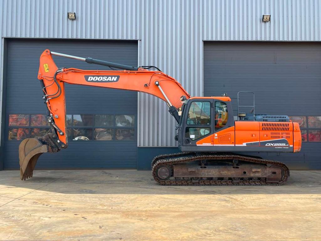 Doosan DX255LC-5 Foto 1