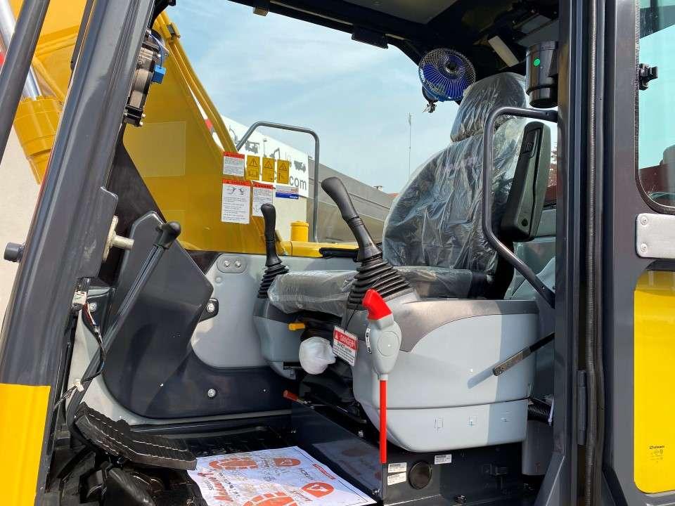Komatsu PC130-7 Foto 6