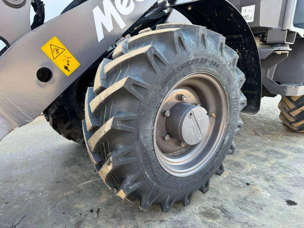 Mecalac MCL 6 - NEW / UNUSED / Bucket + Forks Foto 21