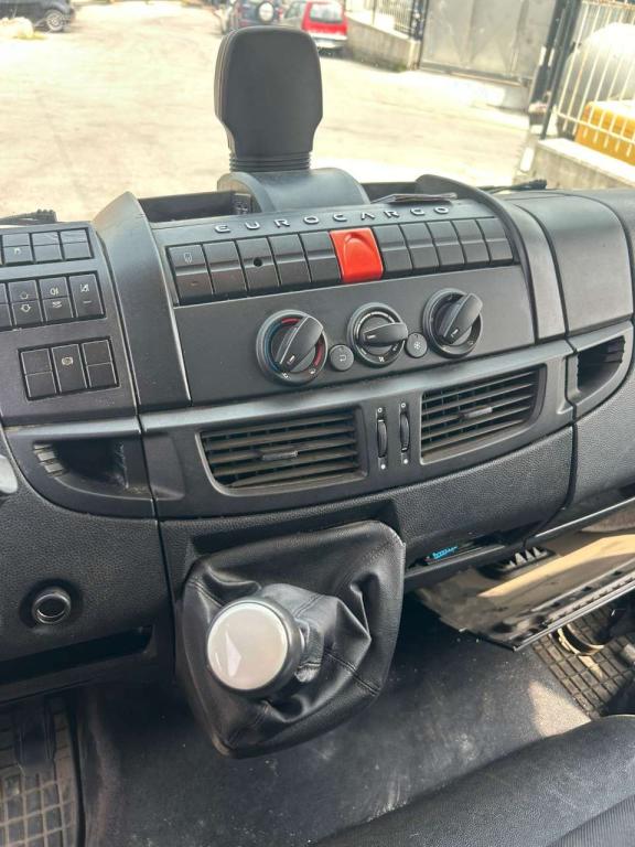 Iveco EUROCARGO 120-190L Foto 17