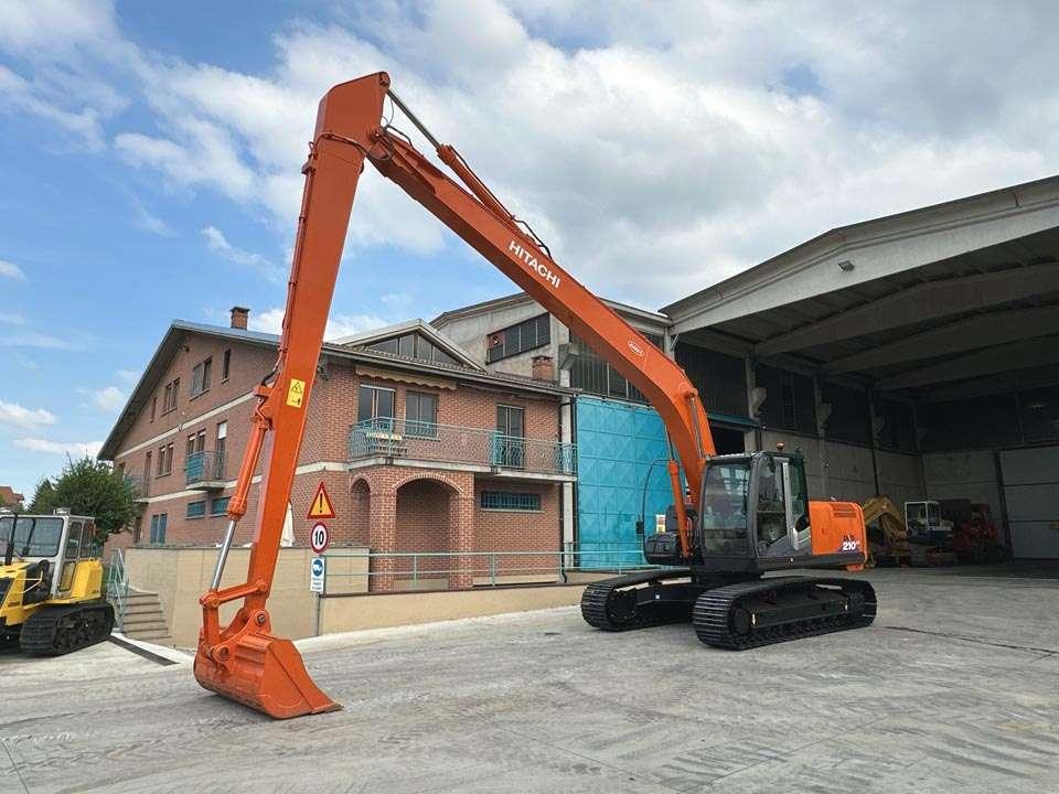 Hitachi ZX210LC-3 SLF Foto 1