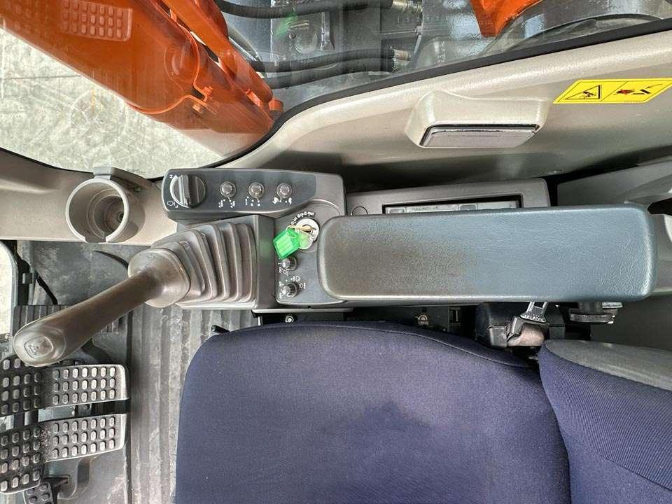 Hitachi ZX210LC-3 SLF Foto 16