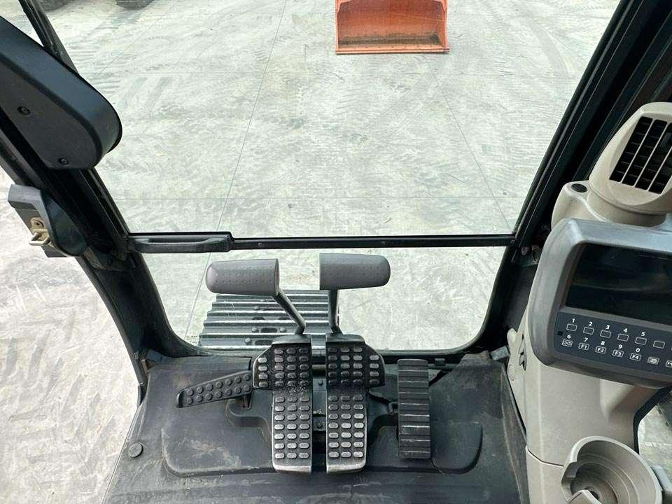Hitachi ZX210LC-3 SLF Foto 18