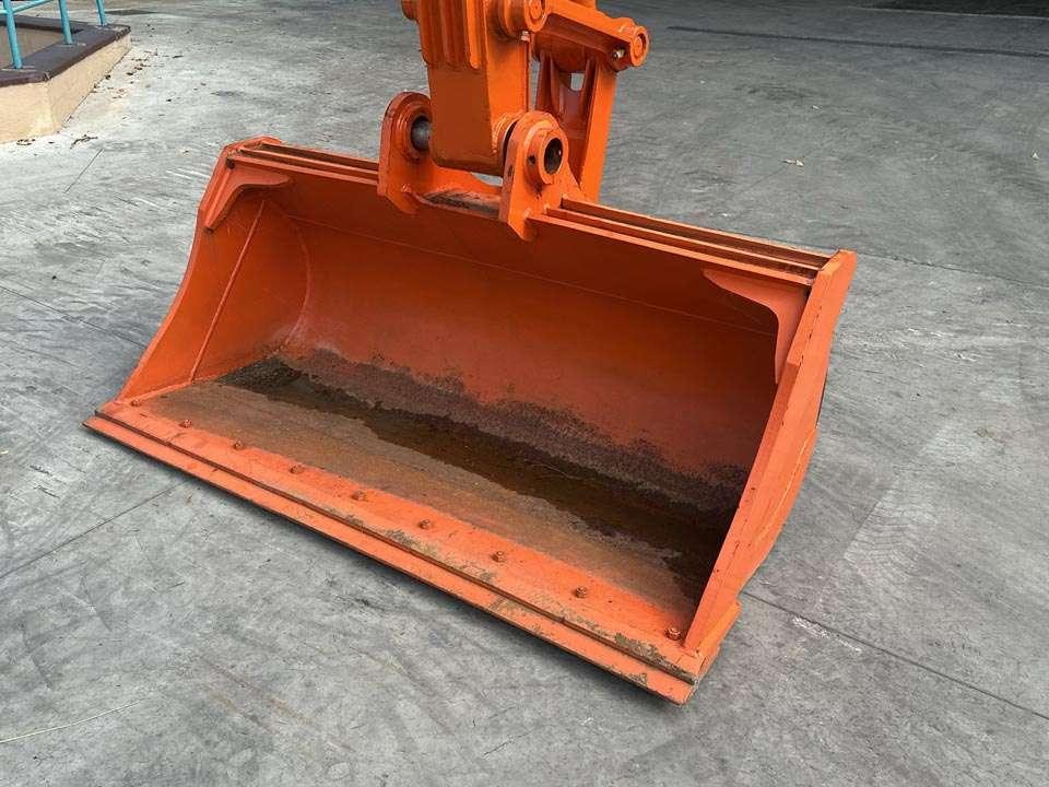 Hitachi ZX210LC-3 SLF Foto 8