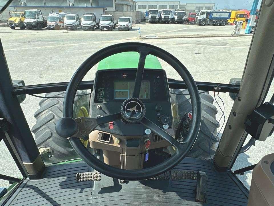 John Deere 7800 4X4 Foto 17