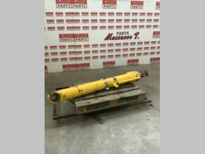 Pistone richiamo benna per New Holland E 385 in vendita da Massucco T. Srl Area Ricambi