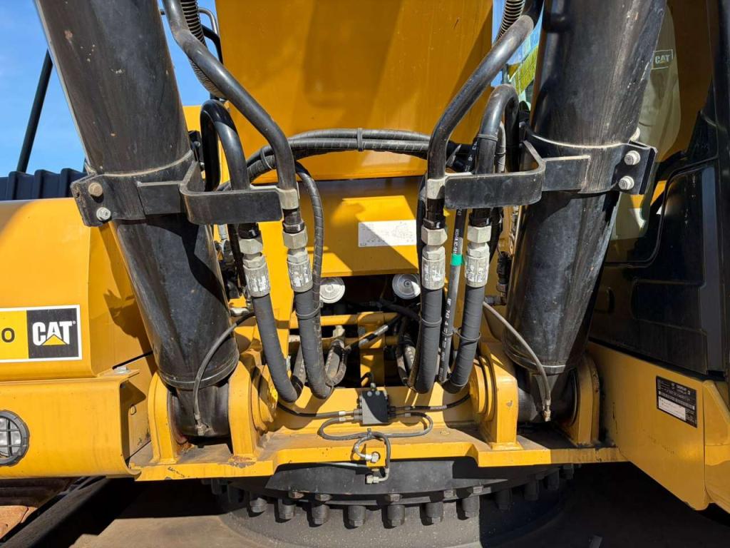 Caterpillar 330 Foto 9