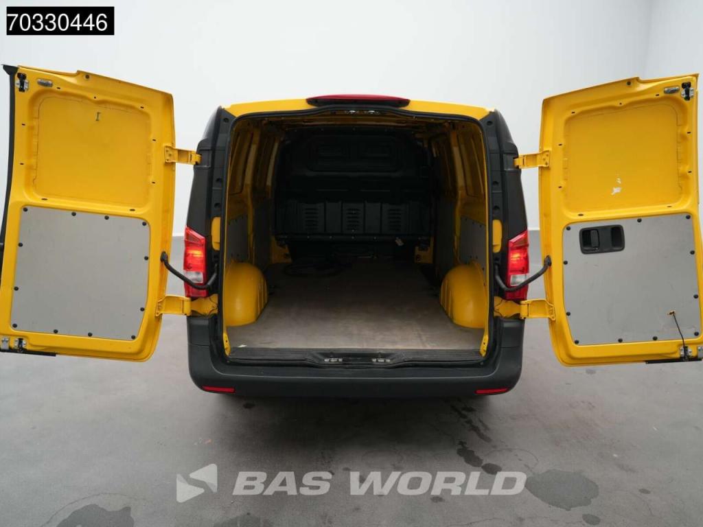 Mercedes-Benz eVito Elektrisch 41kWh 150km WLTP Airco Camera APK 03-2027 Airco Foto 7