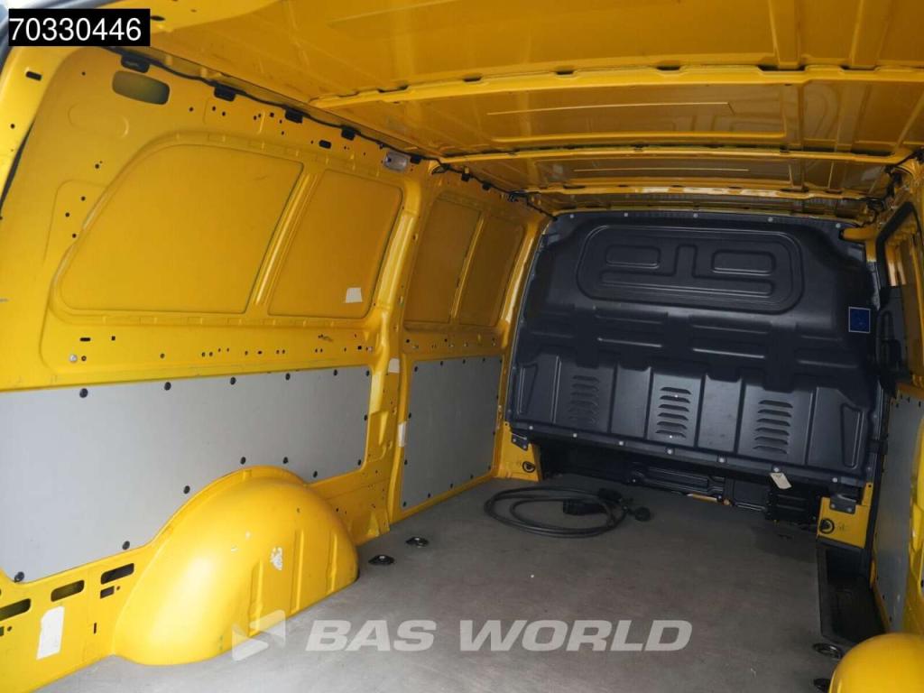 Mercedes-Benz eVito Elektrisch 41kWh 150km WLTP Airco Camera APK 03-2027 Airco Foto 9