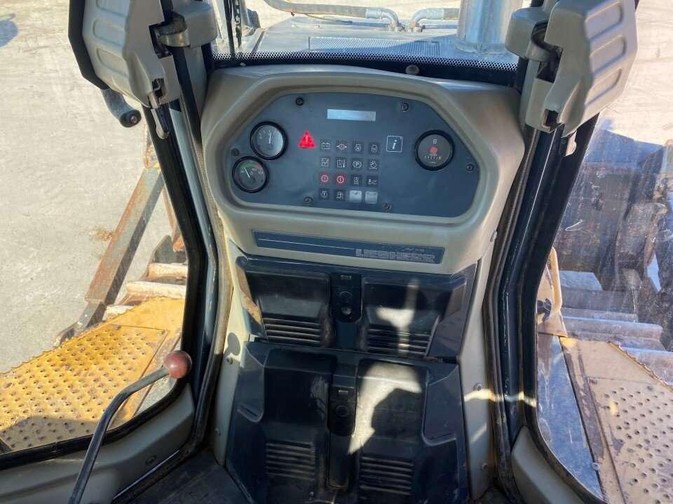 Liebherr 754 Foto 10