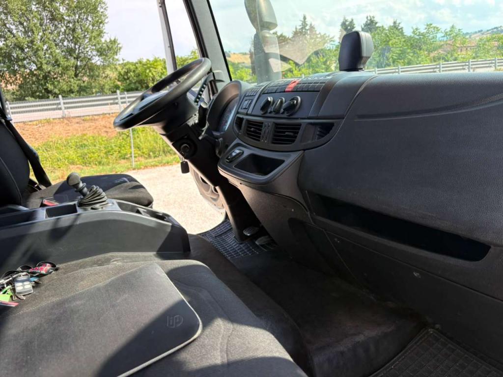 Iveco EUROCARGO 120E19 cassone lungo EURO 6 Foto 4