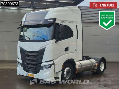 Iveco S-Way NP 460 4X2 LNG! Retarder Standairco 2xTanks Navi LED Euro 6 in vendita da BAS World B.V.
