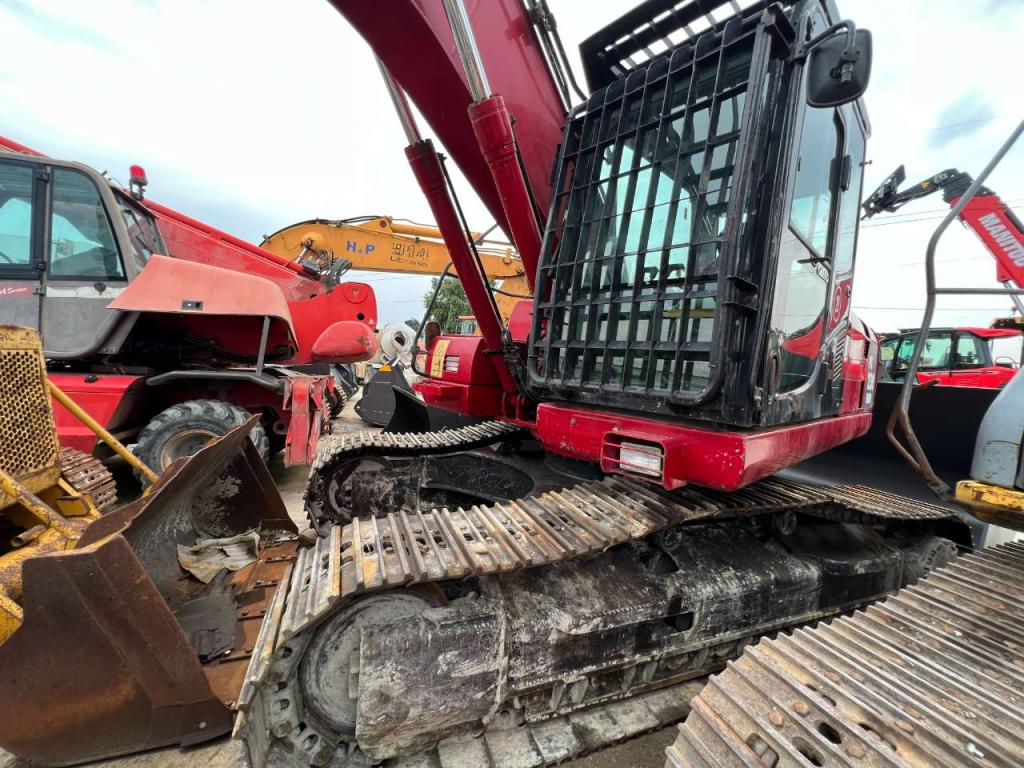 Komatsu PC230 NHD-8 Foto 3