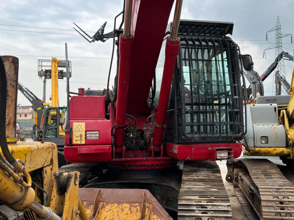 Komatsu PC230 NHD-8 Foto 5