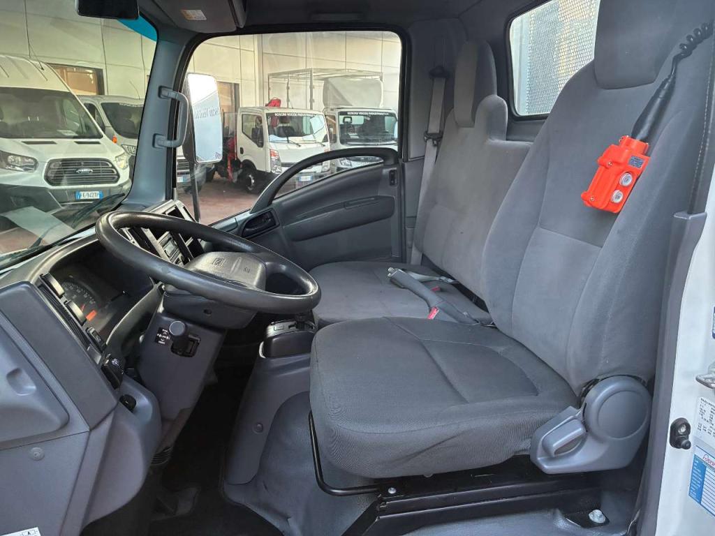 Isuzu NLR85 Foto 11