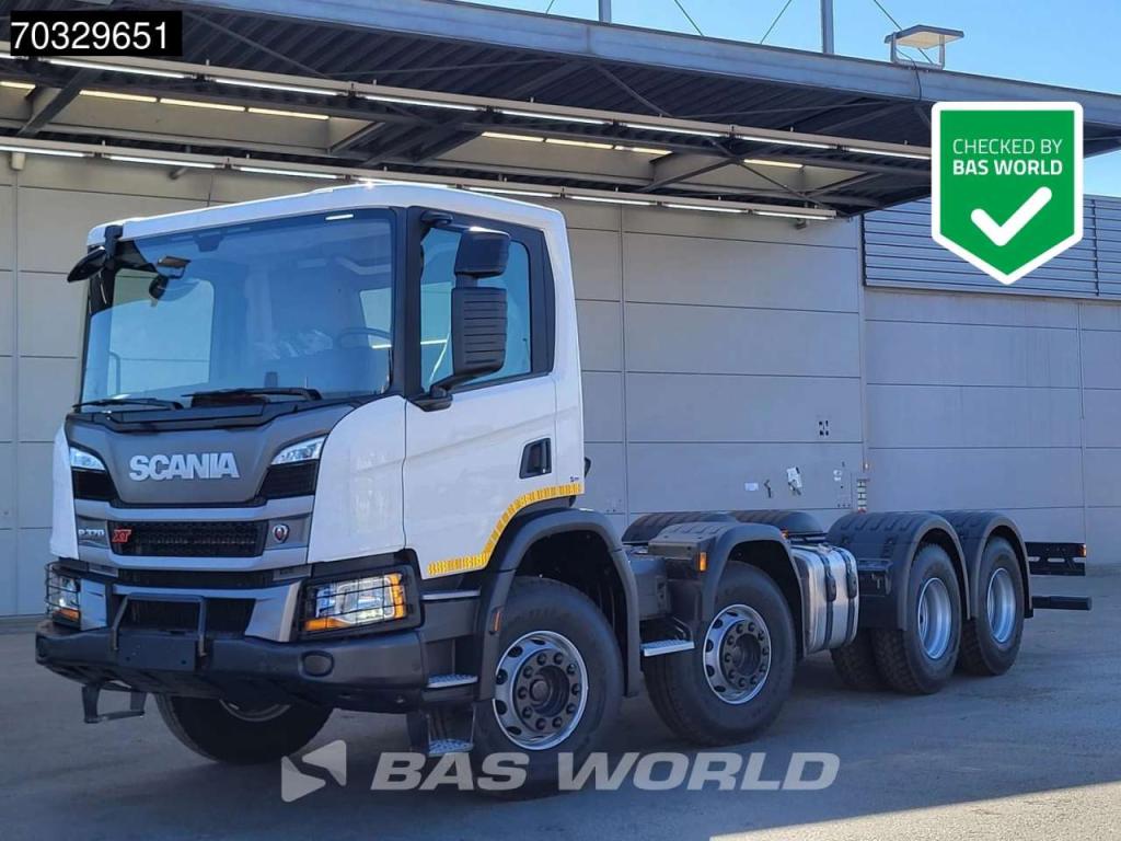 Scania P370 8X4 NEW 8x4 chassis Semi Automatic Euro 6 Foto 1