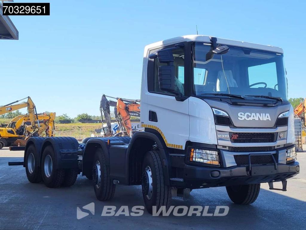 Scania P370 8X4 NEW 8x4 chassis Semi Automatic Euro 6 Foto 6
