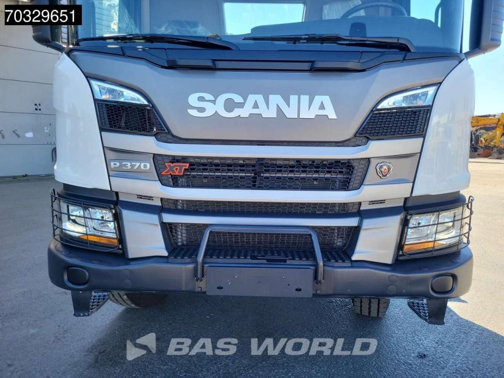 Scania P370 8X4 NEW 8x4 chassis Semi Automatic Euro 6 Foto 8